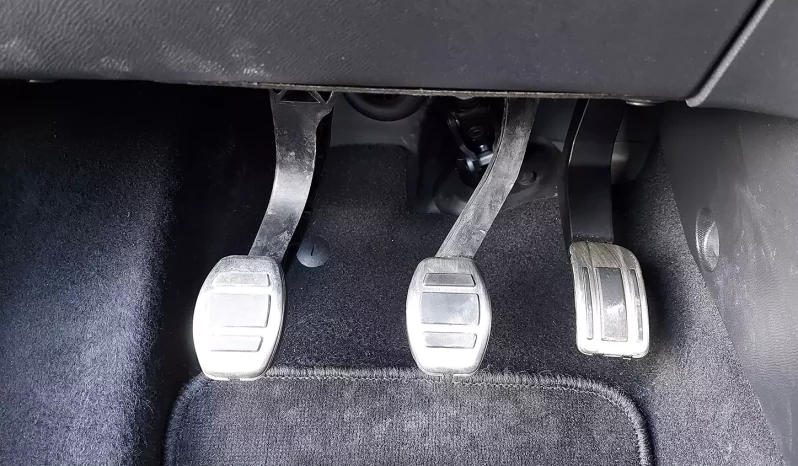 OPEL Corsa 1.2 full